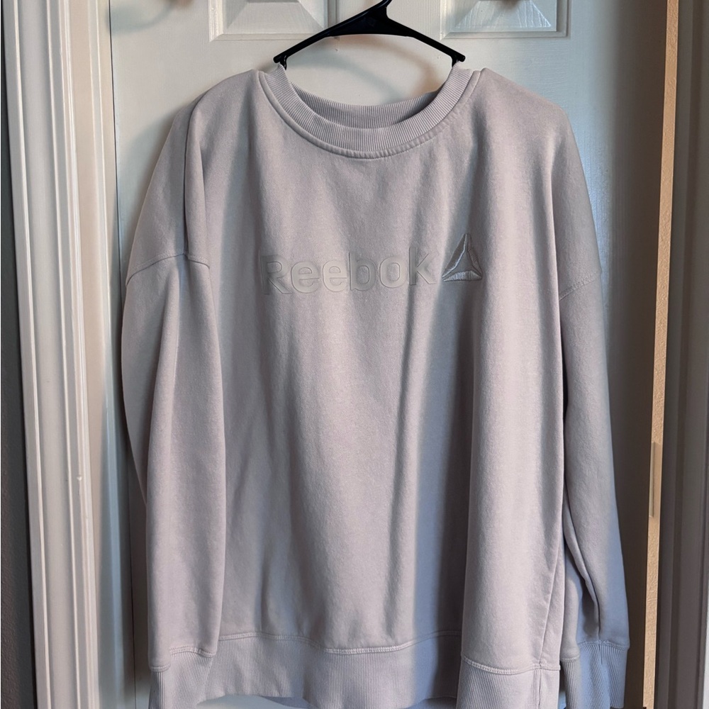 Reebok Women's Light Gray Long Sleeve Top